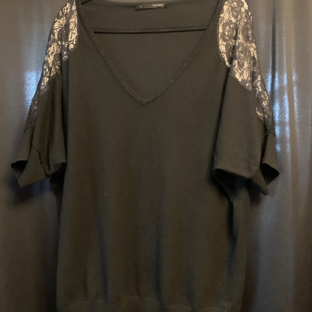 Maurices 3X black sweater w/ white & lace shoulder